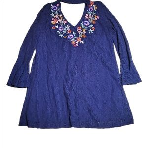 Xhiliration Embroidered Sleeved Dress